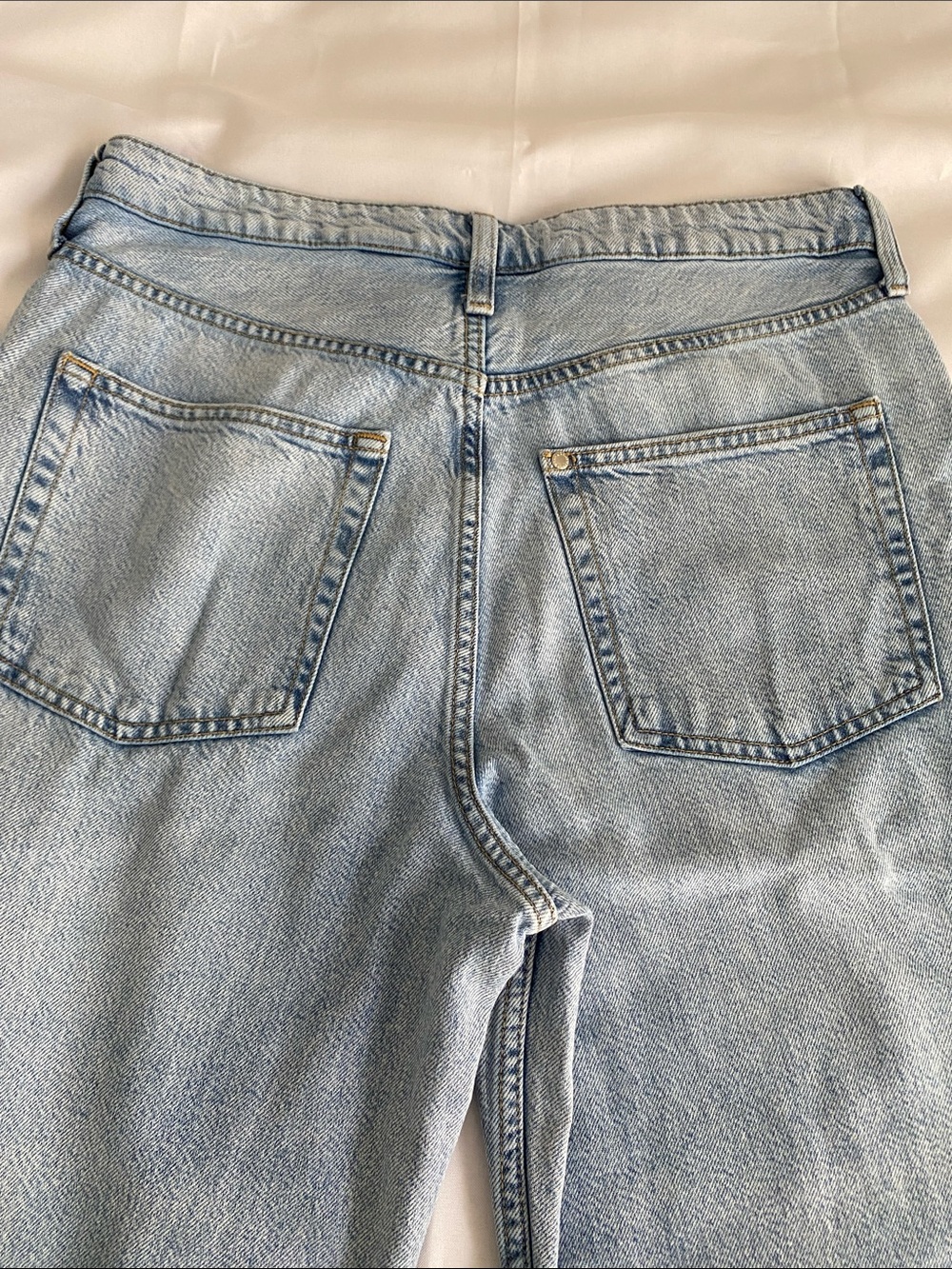 H&M High Waisted Light Blue Wide Leg Jeans - Picture 9 of 10